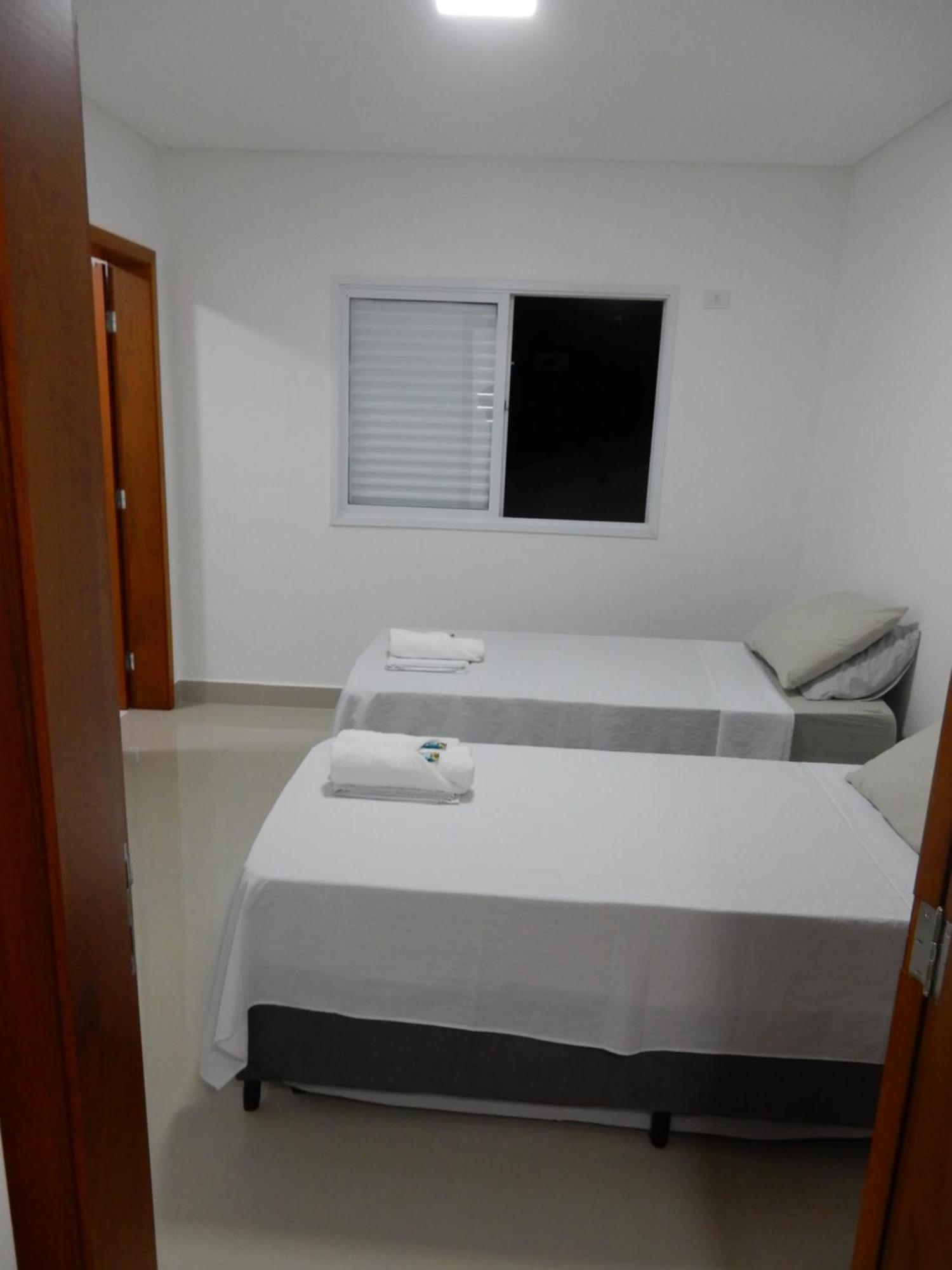Casa Sete Enseada Ar Cond Suite E Estacionamento Gratis E Uma Otima Localizacao Na Enseada 과루자 외부 사진